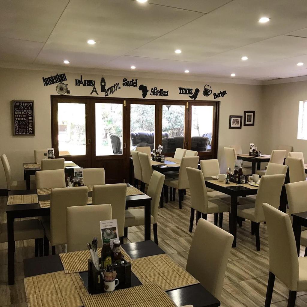Or Tambo Guest House Kempton Park Eksteriør billede